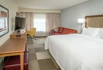 Hampton Inn & Suites Tulsa Downtown, Ok 3*